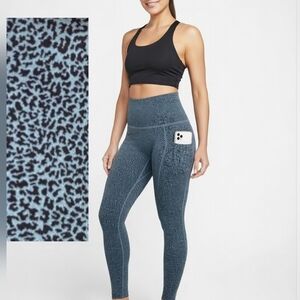 Athleta Textured Salutation Stash Pocket Leggings Teal Womens Size Small